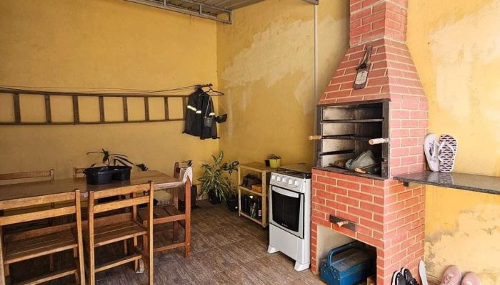 2e49f68c-5ca5-4dc6-a175-3aa7a4c3a03d