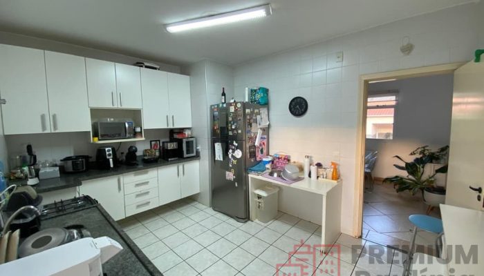 5b6e40f9-9f77-48ae-99ee-45fdb9293e1b