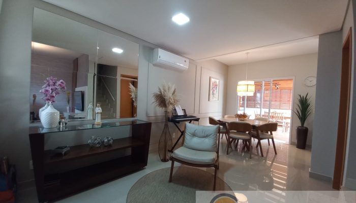 WhatsApp Image 2025-09-28 at 19.42.01 (2)