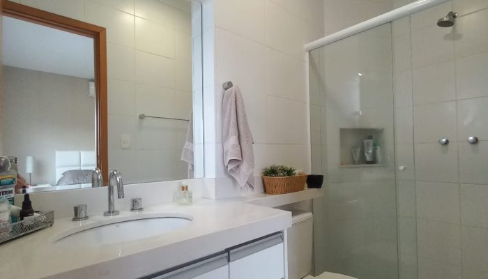 WhatsApp Image 2025-09-28 at 19.42.05