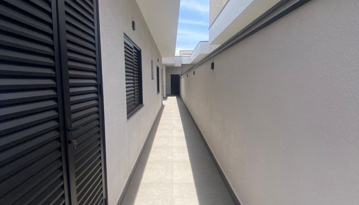 WhatsApp Image 2025-10-16 at 21.49.22