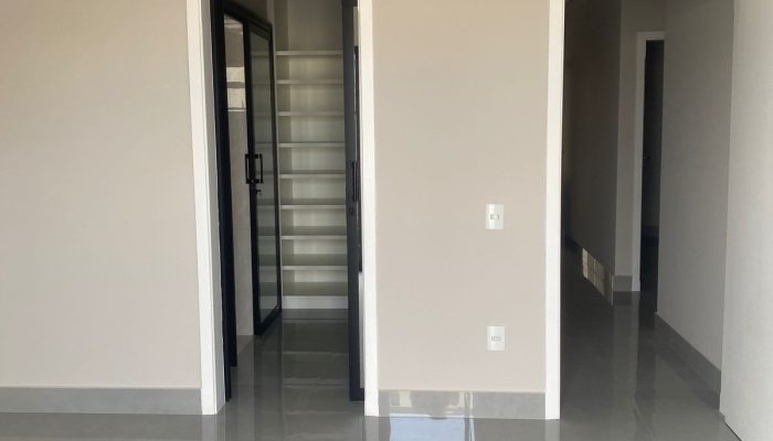 WhatsApp Image 2025-10-16 at 21.49.23 (3)