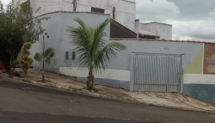 a6d9770b-11c1-4383-bd19-6b3302cc00c9